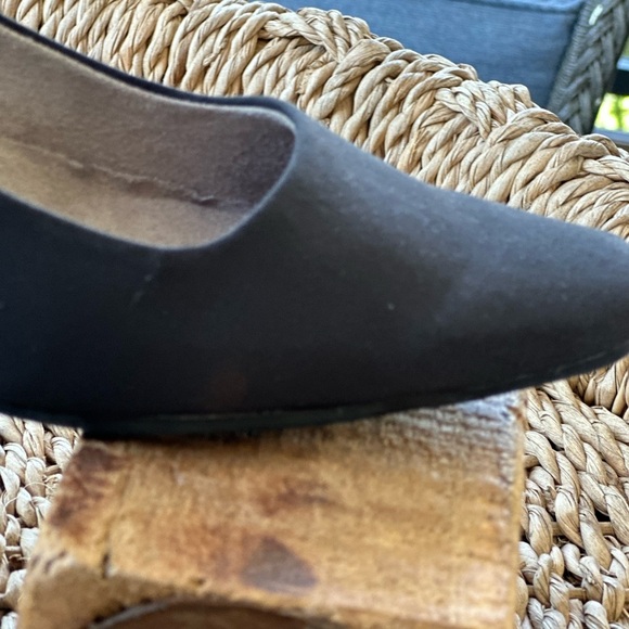 Aerosols Women’s Low Heel - Picture 8 of 10